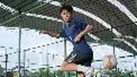 跨越双赛季挑战安菲尔德，阿隆索荣登欧战客场英雄独步历史！